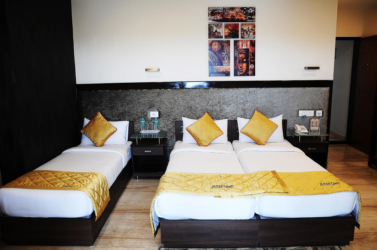 D Breeze Suites Devanahalli Exterior foto